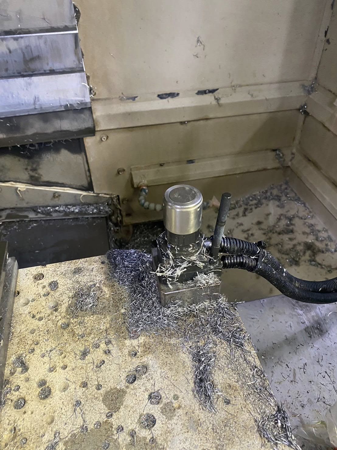 ซ่อมเครื่องที่ใช้ MITSUBISHI CNC CONTROLLER