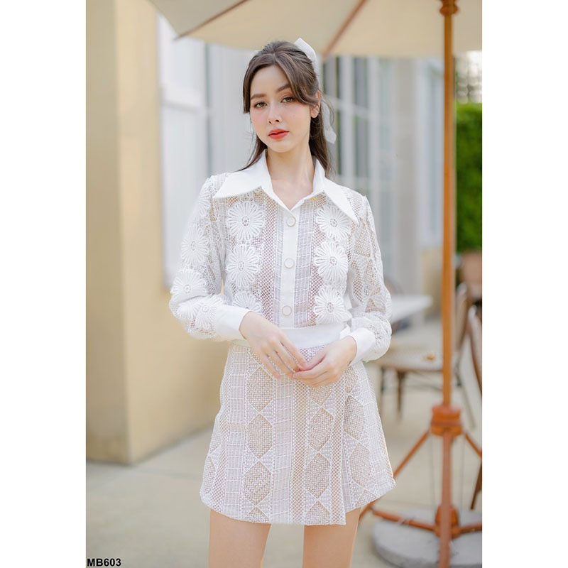 kudapy ชุดเซตผ้าถัดลายสีขาว คอปกบาน งานเนี้ยบมาก ดีเทลสวย กระโปรงมีซับใน ลูกคุณหนูสุดๆ