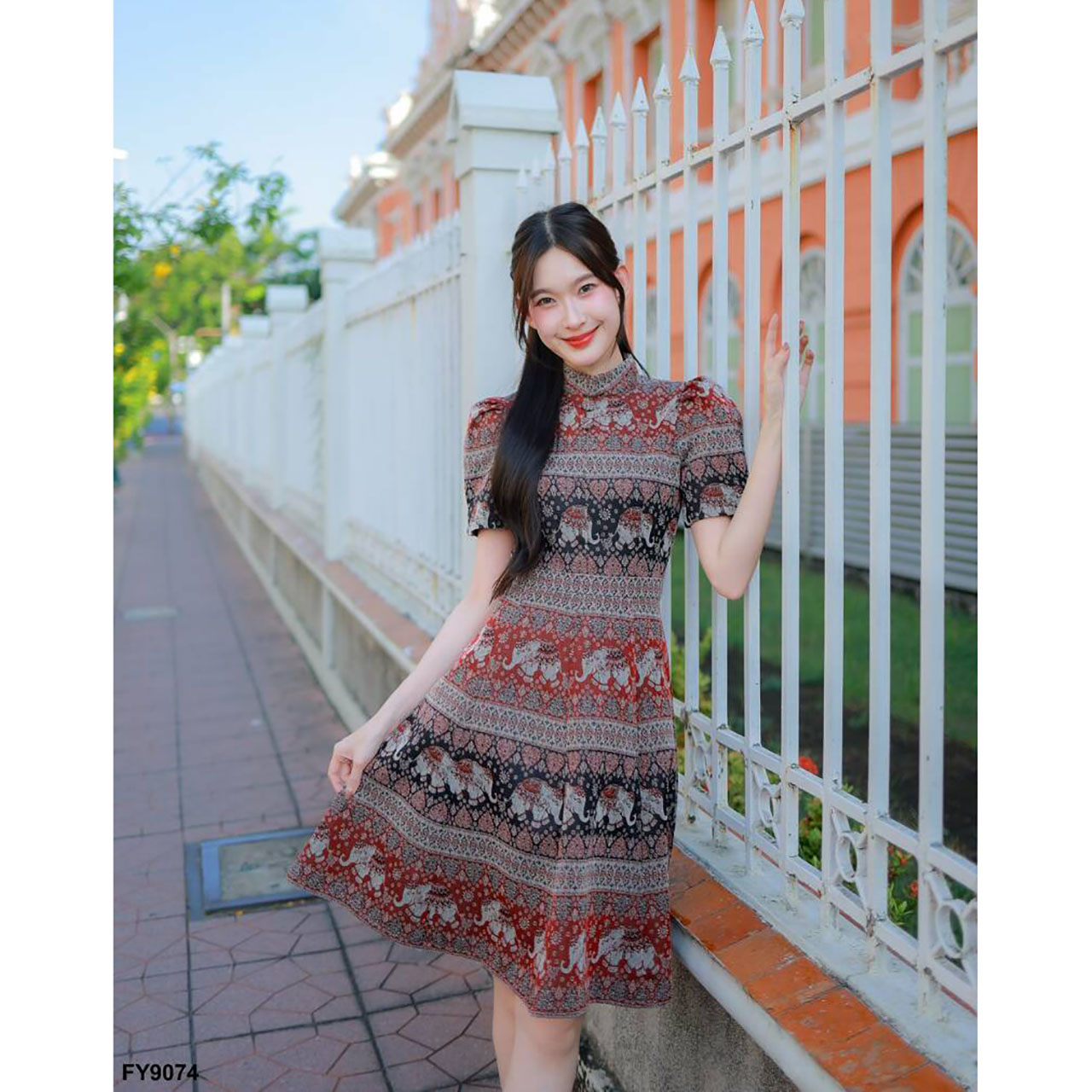 kudapy เดรสสั้นสีแดง ผ้าไทยคอจีนกระโปรงลายช้าง ใส่สบายสวยดูดี