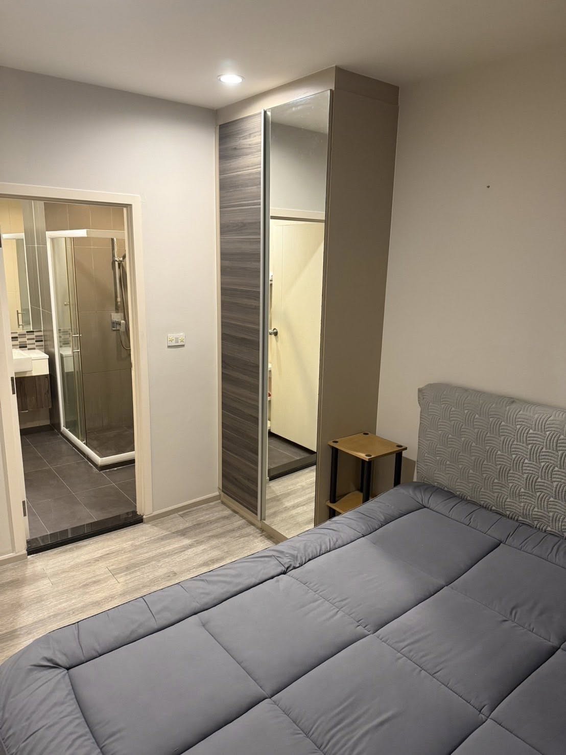 ให้เช่าคอนโด Centric Ari Station (เซ็นทริค อารีย์ สเตชั่น) โซนพื้นที่ BTS อารีย์ ห้องแบบ 1ห้องนอน / 1ห้องน้ำ / โซนครัวปิด ขนาดห้อง 32 ตรม.