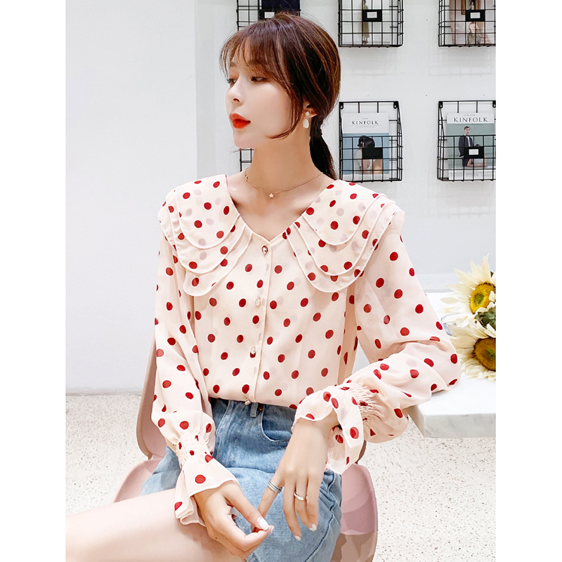 kudapy เสื้อสีครีมลายจุดสีแดง ผ้าชีฟองเนื้อดี แขนยาว ปลายแขนเสื้อจั๊ม คอเสื้อระบายซ้อนกัน 3 ชั้น M XL