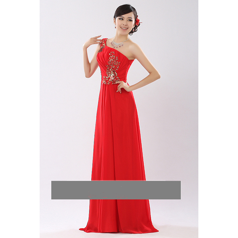 kudapy เดรสยาวสีแดง/ครีม/น้ำเงิน ไหล่เดียว แต่งลูกไม้ปักเลื่อมละเอียด ช่วงอกจับเดรปสวย