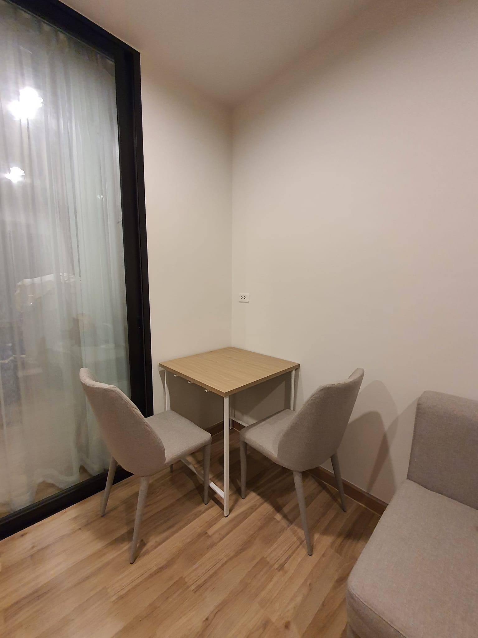 ให้เช่าห้องวิวแม่น้ำตกแต่งพร้อมอยู่มีเครื่องซักผ้า BTS แบงริ่ง สอบถามแอด Line ID : Smile-easy ที่ Niche Mono Sukhumvit - Bearing