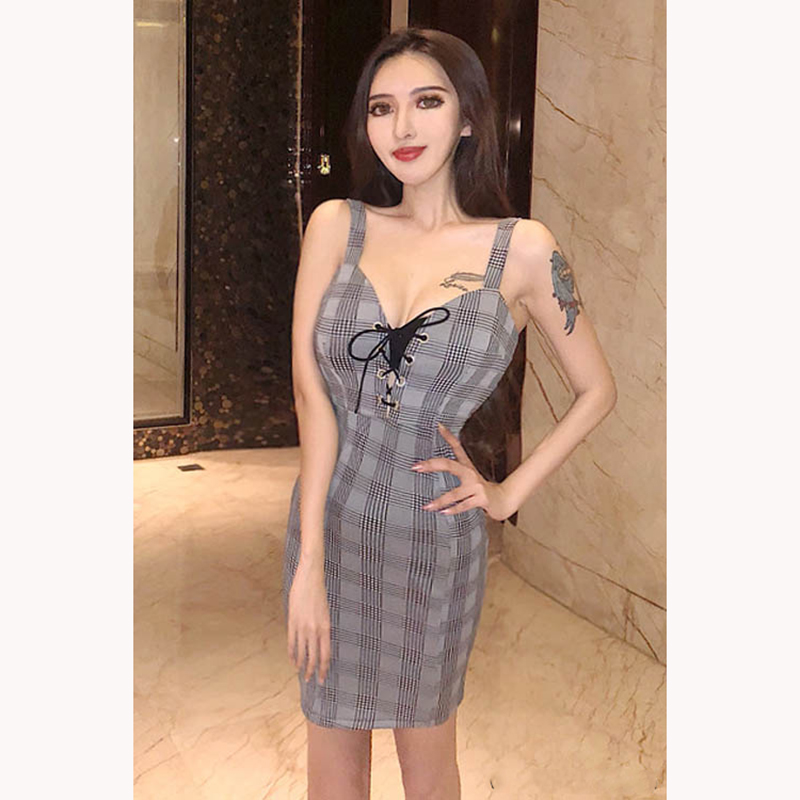 kudapy เดรสสั้นสีเทา แขนกุดสายเดี่ยวอกวีลึกสวยเซ็กซี่