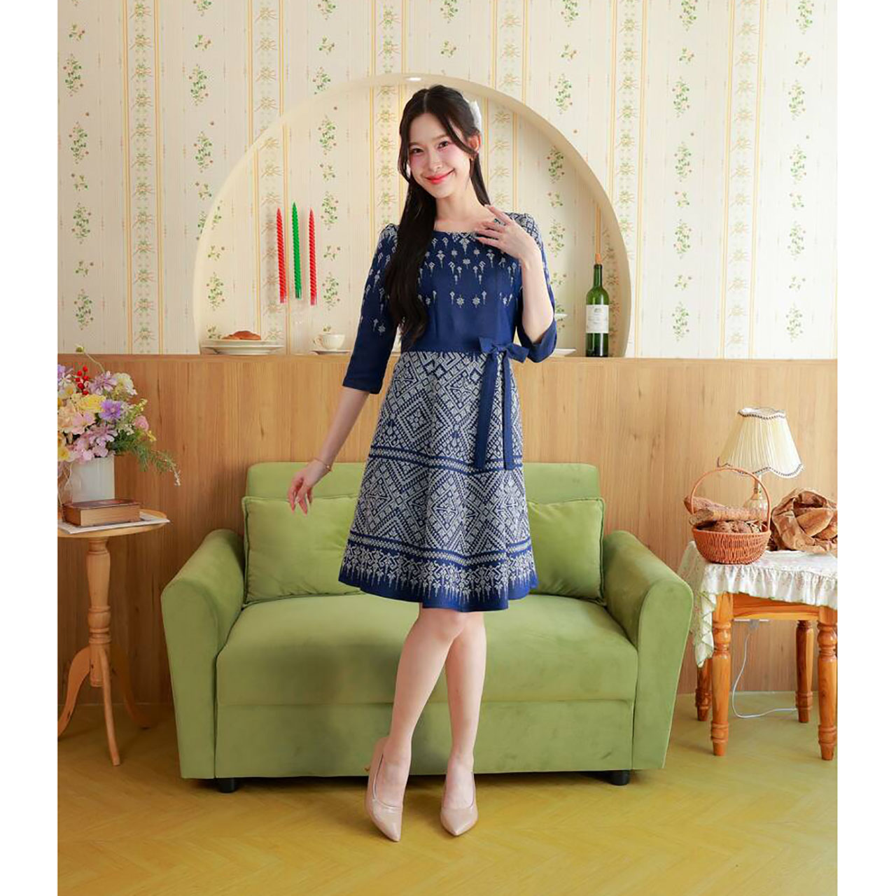 kudapy เดรสสั้น ผ้าไทยแขนยาวศอกเอวแต่งโบว์