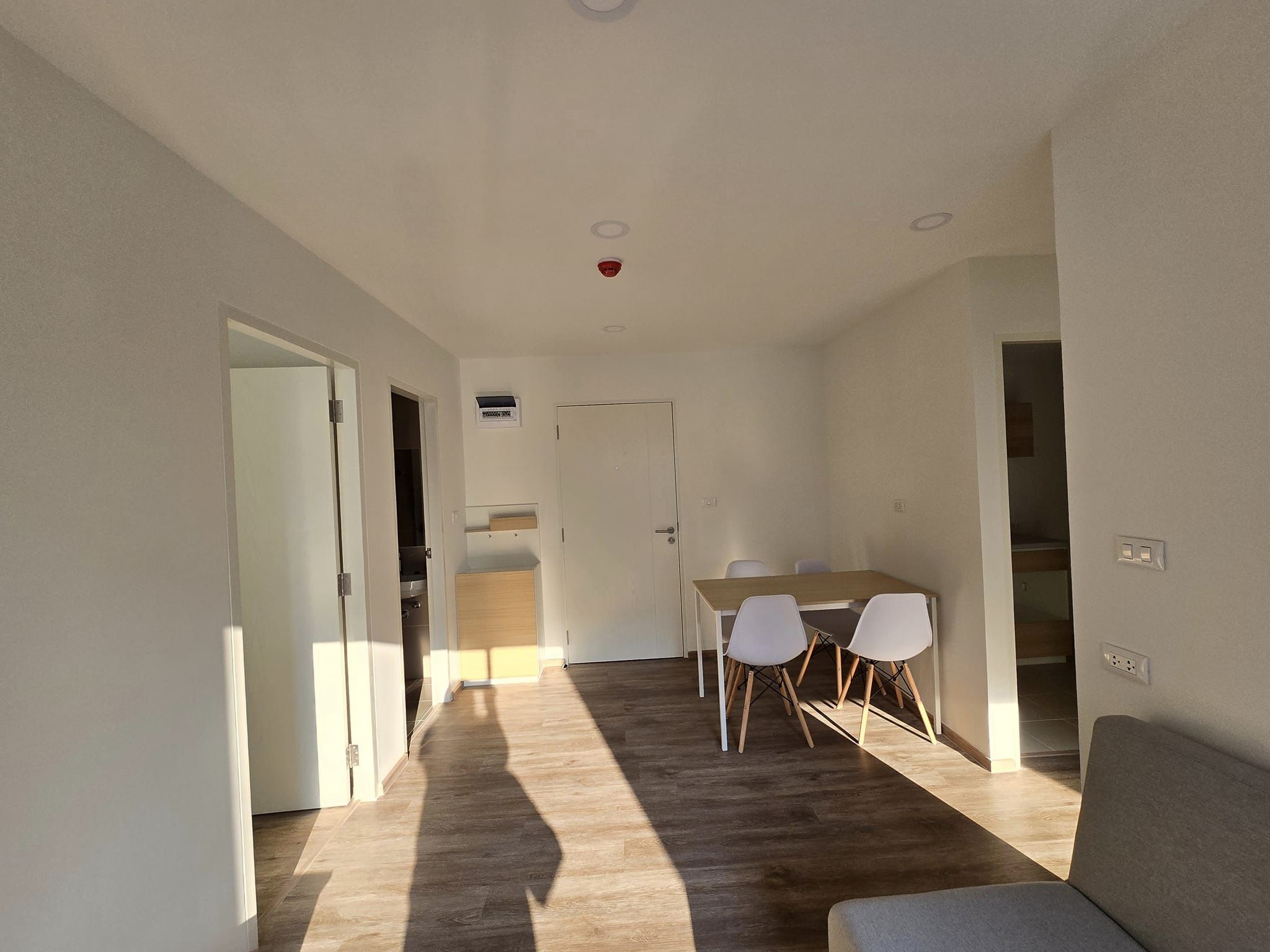 ปล่อยเช่าคอนโด Sena Kith Srinakarin - Sridan (เสนาคิทท์ ศรีนครินทร์ - ศรีด่าน) - 2ห้องนอน 1ห้องนั่งเล่น 1ห้องน้ำ - ใกล้ MRT ศรีด่าน - ขนาดห้อง 44 ตรม. ชั้น 6