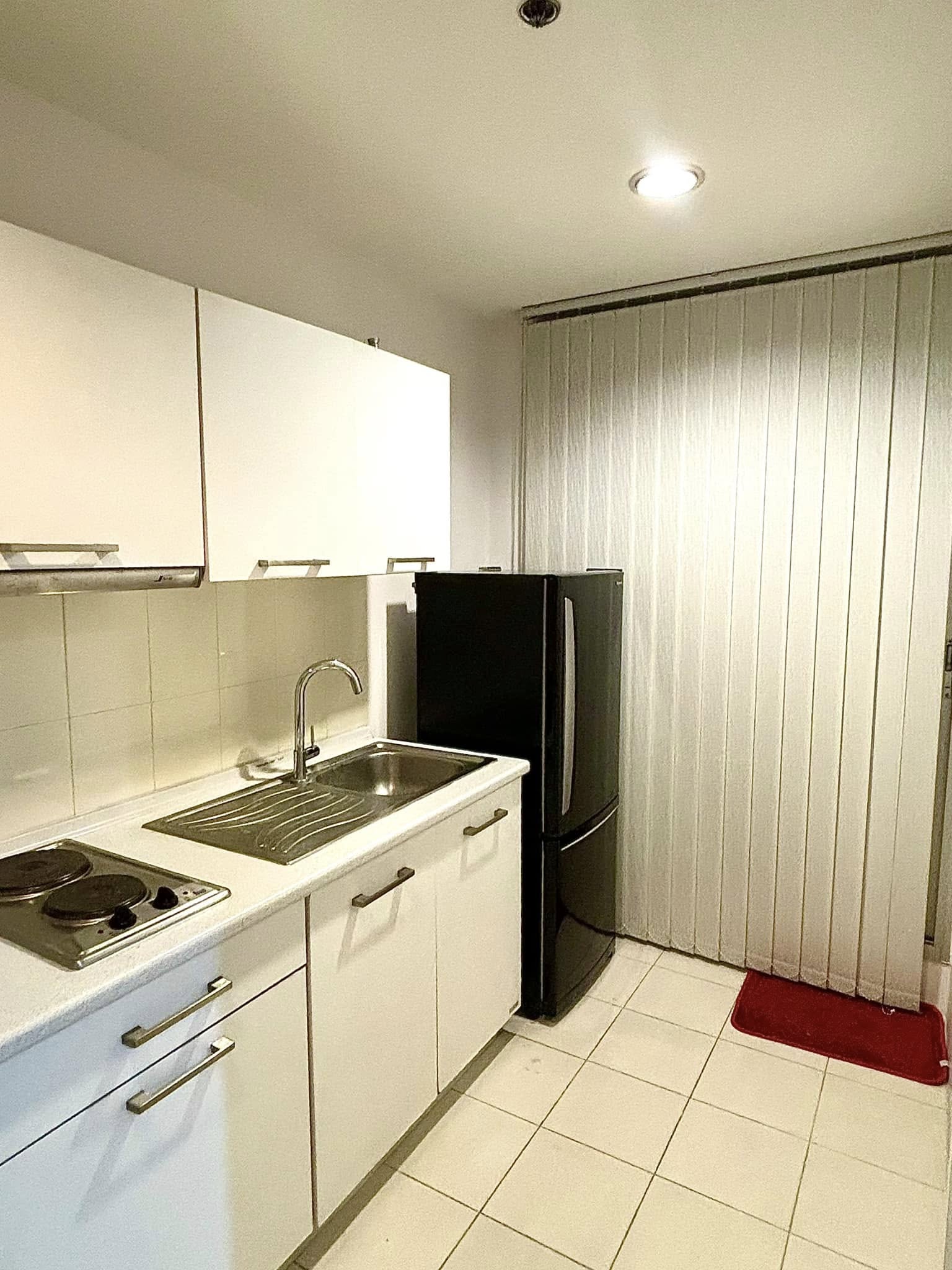 ปล่อยเช่า Life @ Ratchada - Suthisan (ไลฟ์ แอท รัชดา - สุทธิสาร) - โซนพื้นที่ MRT สุทธิสาร 1ห้องนอน 1ห้องน้ำ - ขนาดห้อง 45 ตรม. ชั้น 12 - ให้เช่า 17,000 ต่อเดือน