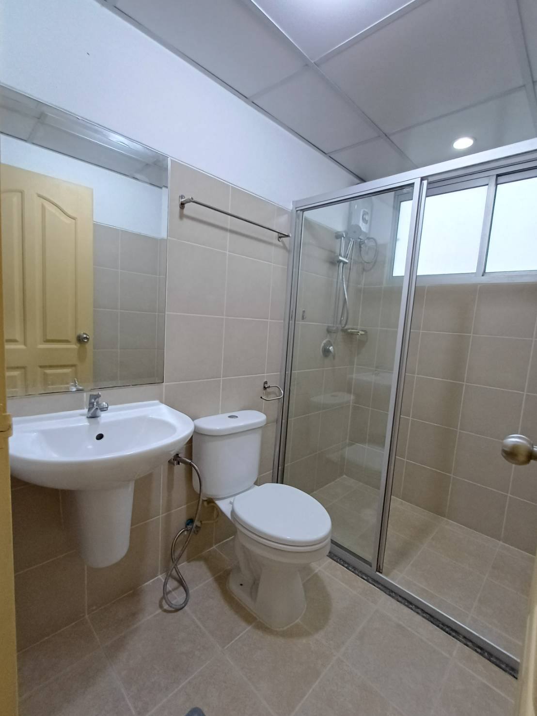 ให้เช่าคอนโด City Home Ratchada - Pinklao (ซิตี้ โฮม รัชดา - ปิ่นเกล้า) 1ห้องนอน / 1ห้องน้ำ ขนาด 48 ตรม. ชั้น 25 ค่าเช่า 12,000 ต่อเดือน รถไฟฟ้า MRT บางอ้อ