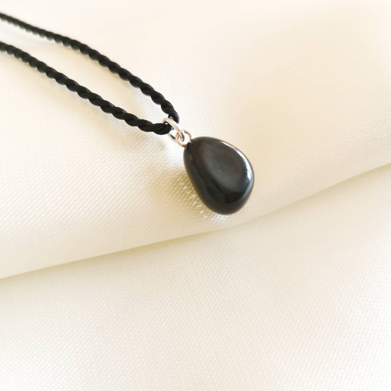สร้อยคอเชือกจี้หินเรนโบว์ออปซิเดียน Rainbow Obsidian