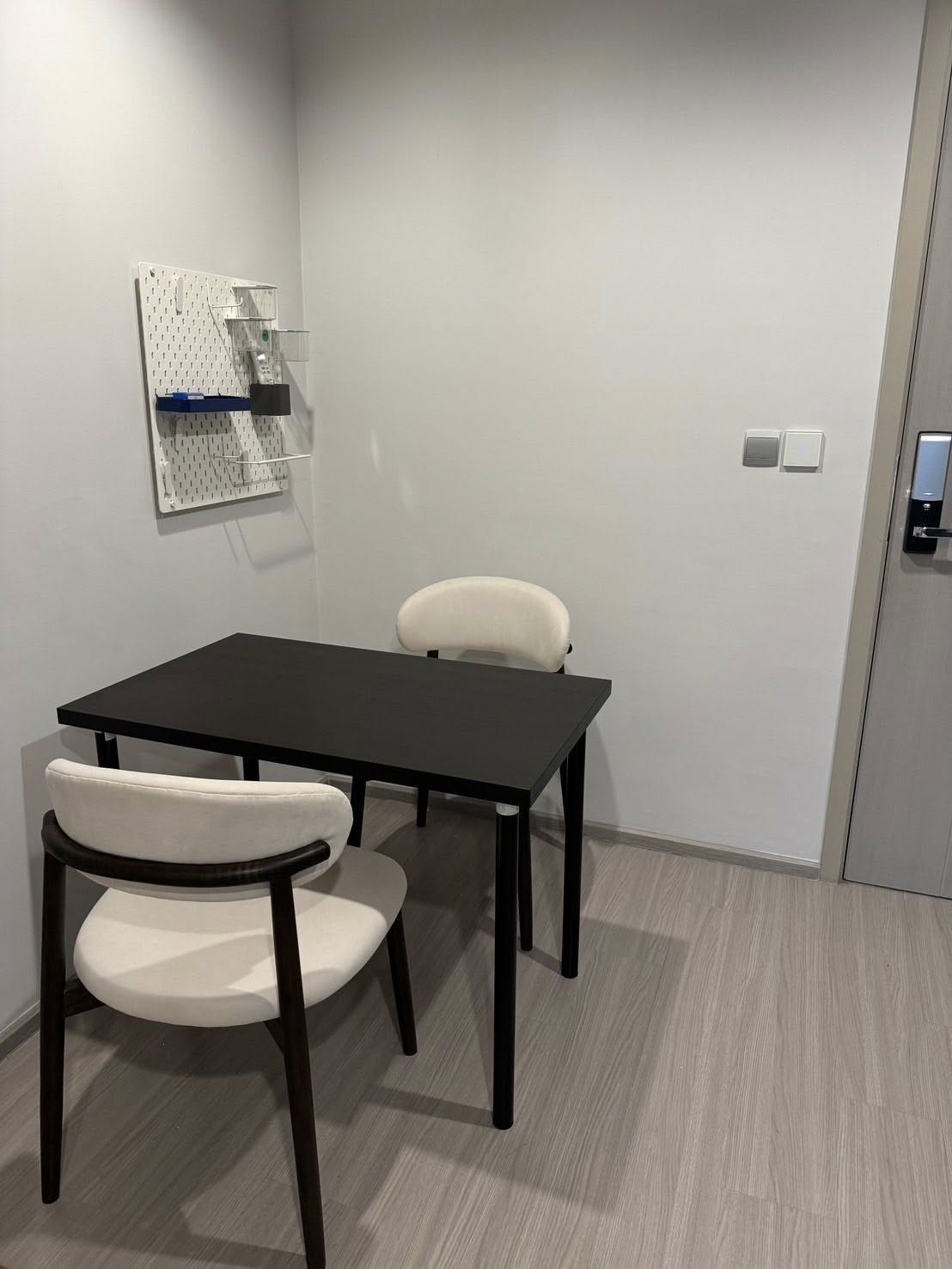 ให้เช่าคอนโด Life Ladprao (ไลฟ์ ลาดพร้าว) โซน รถไฟฟ้า BTS ห้าแยกลาดพร้าว ห้องแบบ 1ห้องนอน / 1ห้องน้ำ ขนาดห้อง 35 ตรม. ชั้น 27 ตึก B