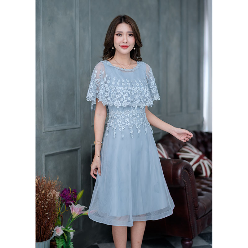 kudapy เดรสสั้นสีชมพูกลีบบัว/สีฟ้า สวยหวาน รุ่นนี้เป็นงานสองชิ้น สามารถใส่ได้ถึง 2 ลุค กระโปรงสองชัันชั้นนอกเป็นผ้าโปร่งเบาพริ้วสวย งานตกแต่งลูกไม้ดอกไม้ทั้งตัว