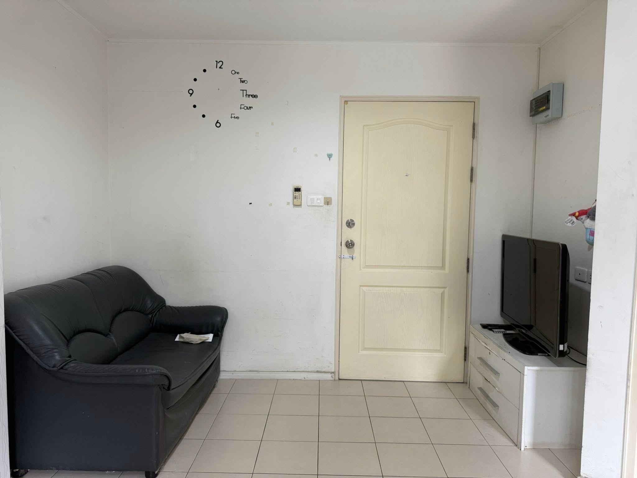 ให้เช่าคอนโด Lumpini Condo Town Ramintra-Nawamin (ลุมพินี คอนโด ทาวน์ รามอินทรา-นวมินทร์) โซนพื้นที่ MRT คู้บอน ห้องแบบ Studio / 1ห้องน้ำ ขนาดห้อง 23 ตรม. ชั้น 3 ตึก D