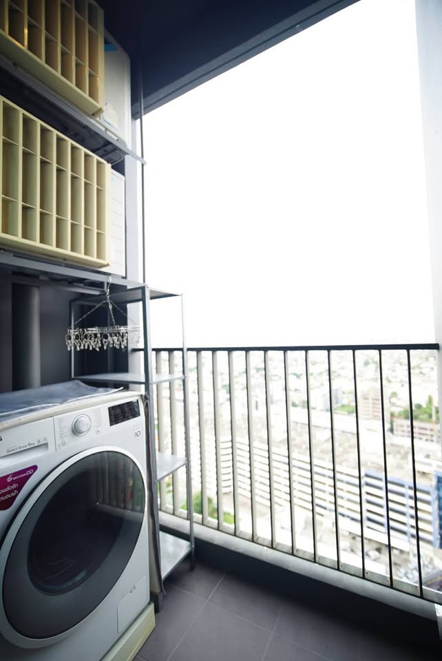 คอนโด Chapter One Midtown Ladprao 24 (แชปเตอร์วัน มิดทาวน์ ลาดพร้าว 24) High Rise โซนพื้นที่ MRTลาดพร้าว ให้เช่าห้องแบบ 1ห้องนอน 1ห้องน้ำ ขนาดห้อง 30 ตรม. ชั้น 28