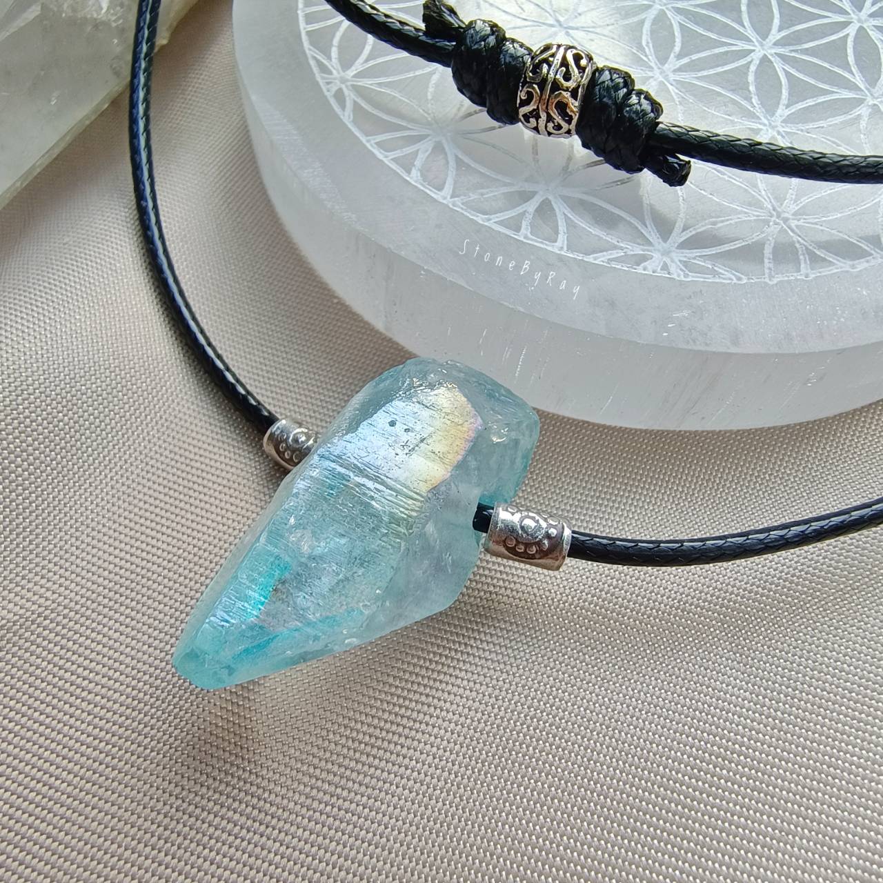 สร้อยคอเชือกจี้หินออร่าควอตซ์ผลึกธรรมชาติ Aura Quartz