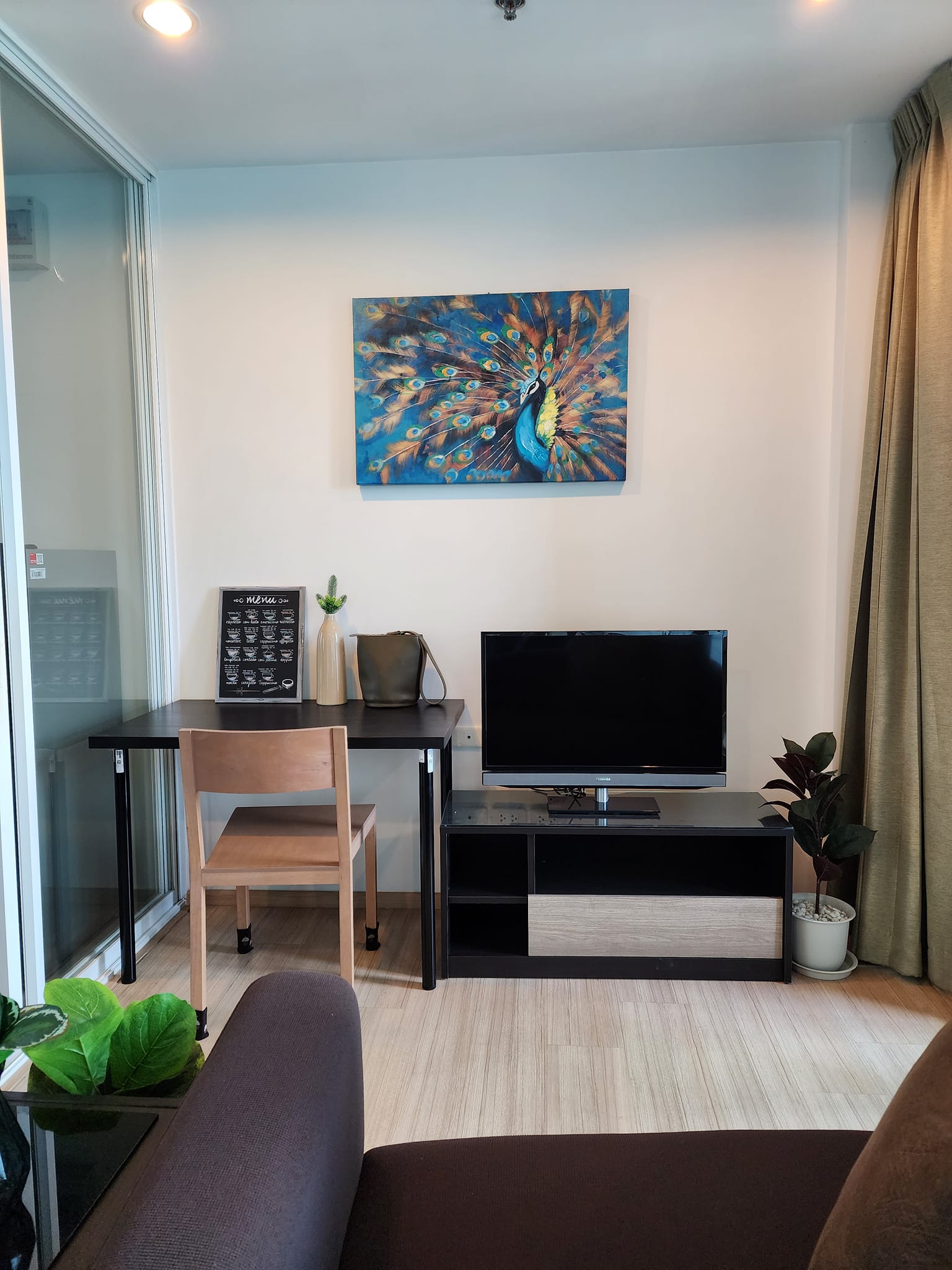 ปล่อยเช่าคอนโด The Base Rama 9 - Ramkhamhaeng (เดอะ เบส พระราม 9 - รามคำแหง) - ใกล้ ARL รามคำแหง - Studio 1ห้องน้ำ 1ห้องครัว - ขนาดห้อง 26 ตรม. ชั้น 11