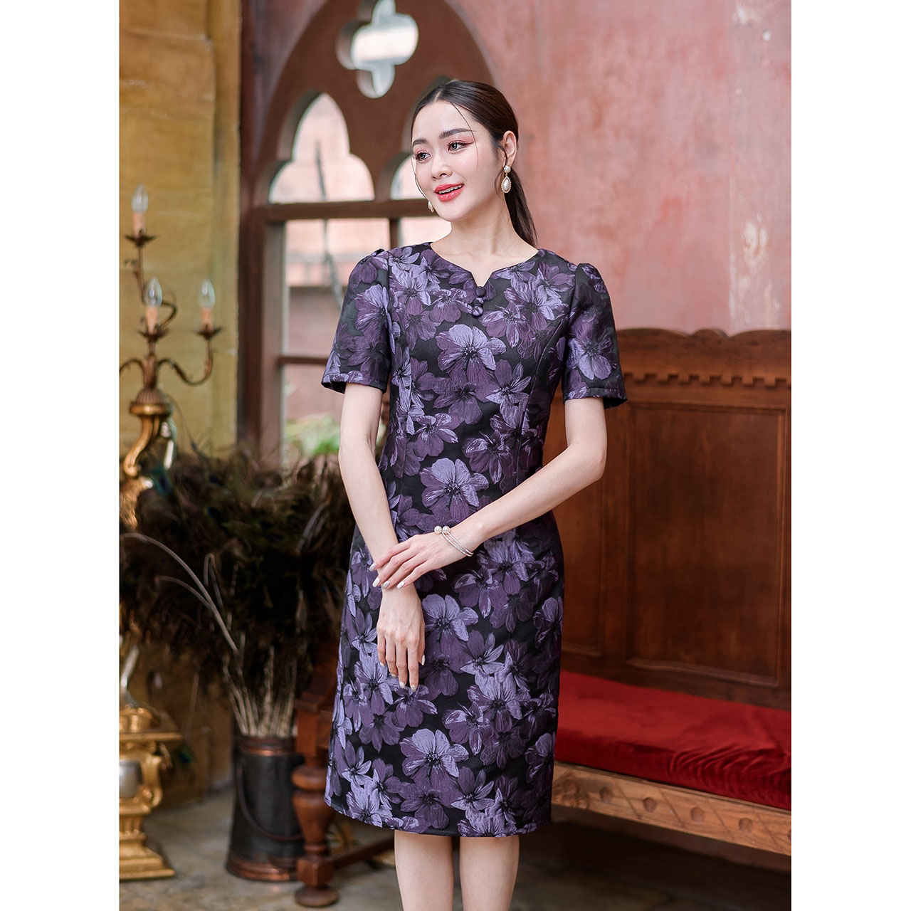 kudapy เดรสสั้นสีฟ้า/สีม่วงดำ/สีดำ แขนสั้น ผ้าทอเนื้อนิ่ม ลายทอดอกไม้3D โทนดอกไม้ใน 1 ดอกทอลายไล่สีถึง 3 เฉด