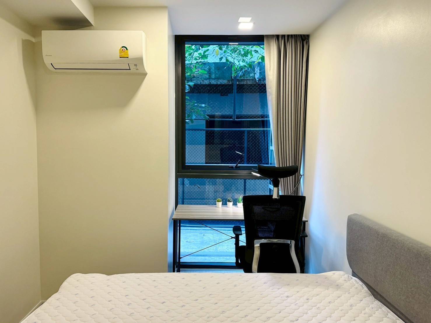 ให้เช่าคอนโด Quintara Treehaus Sukhumvit 42 (ควินทารา ทรีเฮาส์ สุขุมวิท 42) Low Rise โซนพื้นที่ BTS พระโขนง ห้องแบบ 1ห้องนอน 1ห้องน้ำ ขนาดห้อง 32 ตรม. ชั้น 2 ตึก B
