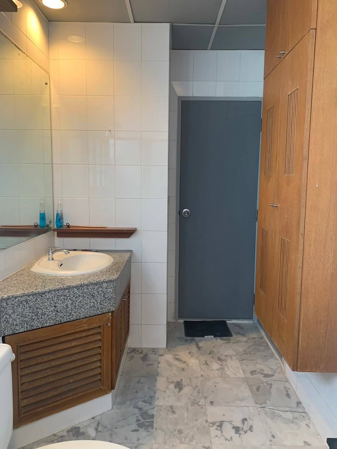 ให้เช่าคอนโด Pathumwan Resort (ปทุมวันรีสอร์ท) โซน รถไฟฟ้า BTS พญาไท 2ห้องนอน / 1ห้องน้ำ ขนาดห้อง 49 ตรม. ชั้น 5