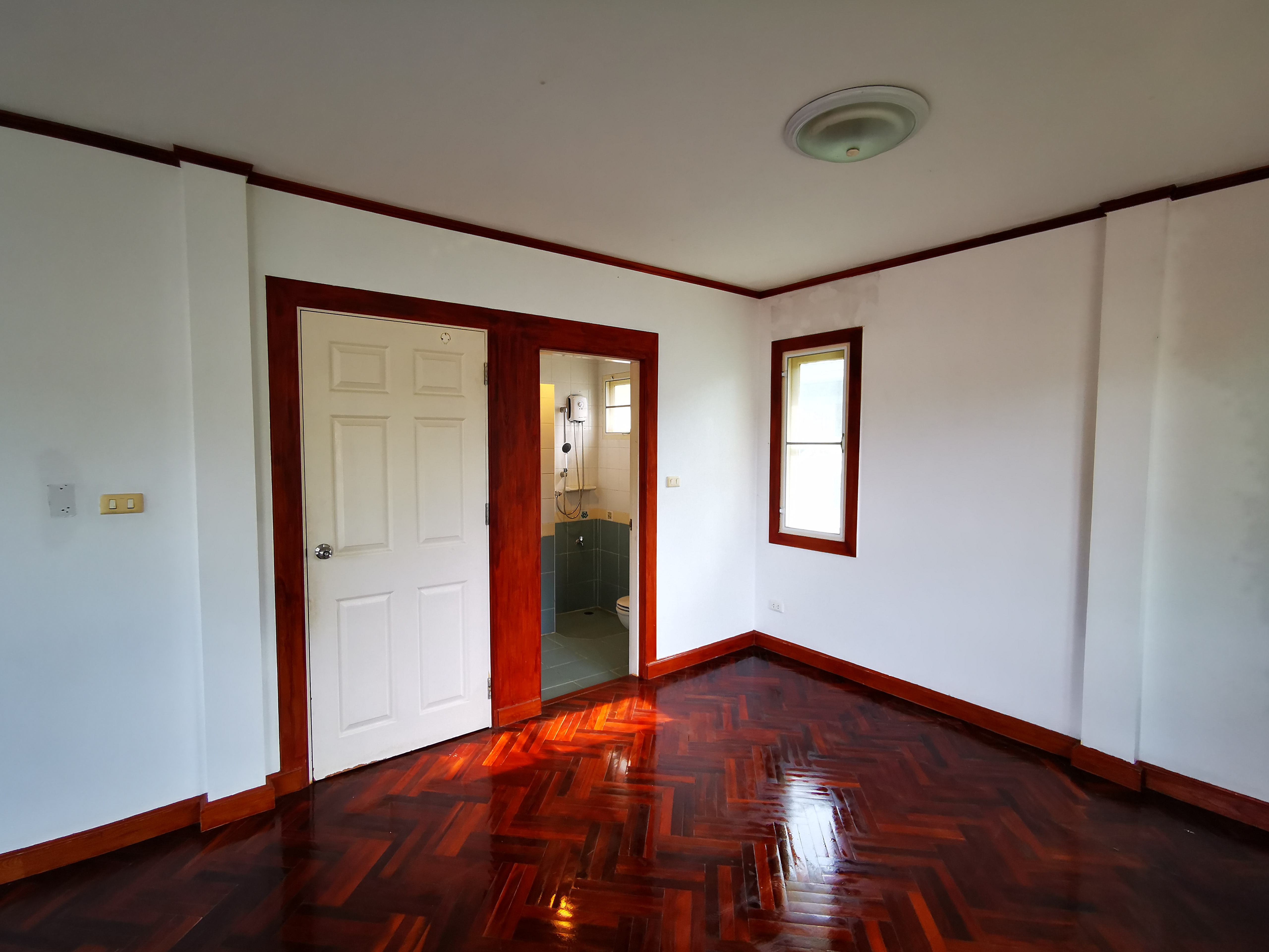 ใกล้ทะเล ใกล้ภูเขา บ้านเดี่ยว วิวภูเขา บ้าน2ชั้น 3นอน 2น้ำ สวนขนาดใหญ่ ทะเลสาบ แลนด์แอนด์เฮ้าส์ พาร์ค ภูเก็ต แลนด์ แอนด์ เฮ้าส์ พาร์ค ภูเก็ต Near Beach Near Mountain Detatched House 2 Storey Mountain Views 3 Bed 2 Bath Big Garden and Lake in common Area F