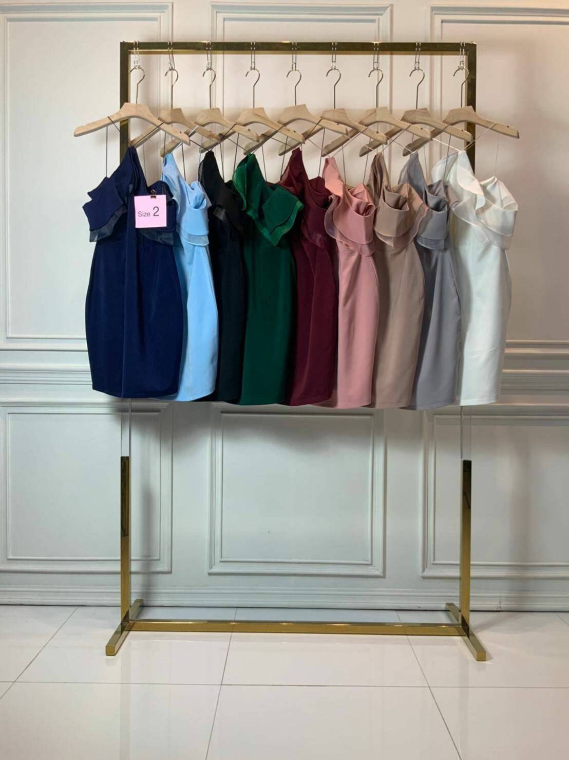 Kudapy ชุดเดรสสายเดี่ยว คอสามเหลี่ยมแต่งระบายผ้าออแกนดี้ เดรสผ้าฮานาโกะ กปสั้น สีชมพู, โอรส, ฟ้า,แดงเลือดหมู ,เขียว