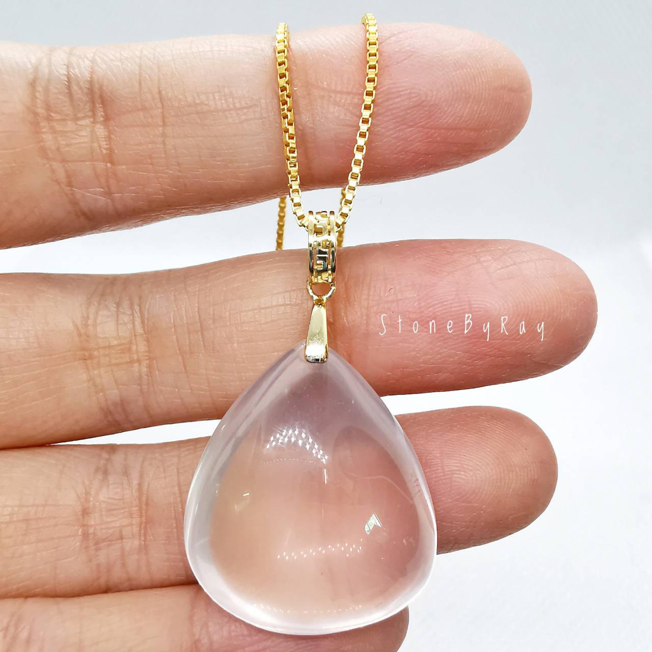 จี้หินโรสควอตซ์ ( Rose Quartz )