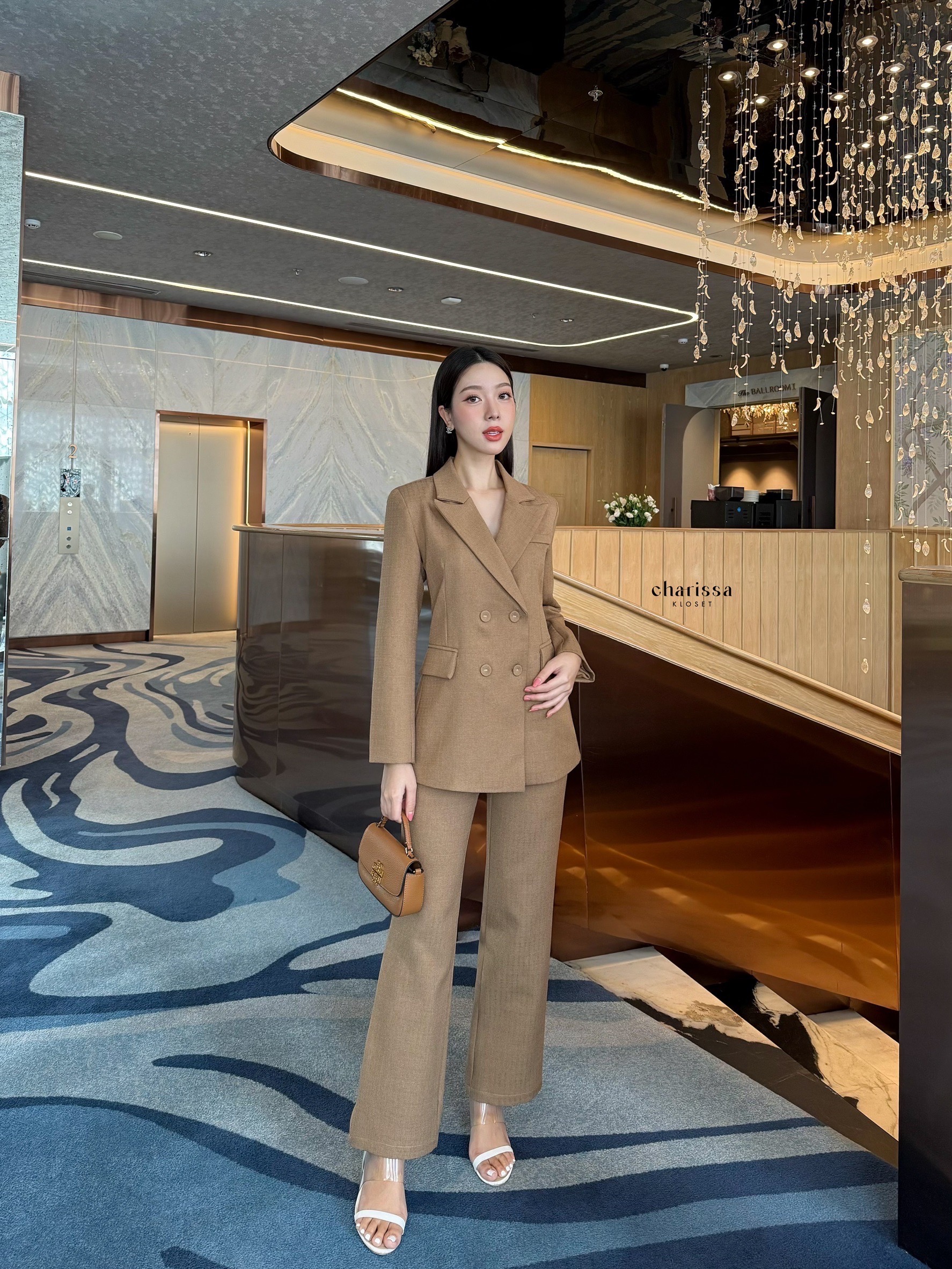 kudapy เซ็ทสูท ผ้าทอชนิดพิเศษ ยับยาก อัดกาวทั้งชุด เสื้อสูททรงทันสมัยออกออกแบบให้มีทรงยาวเข้ารูป