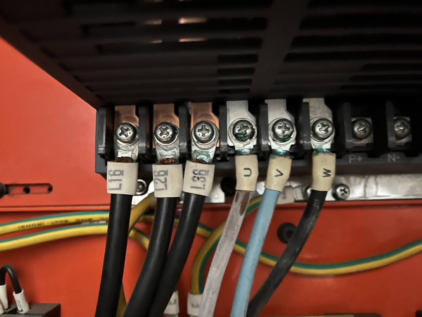 งาน Hartford cnc