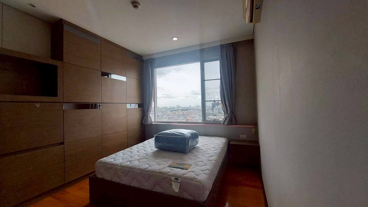 ให้เช่าคอนโด Villa Sathorn (วิลล่า สาทร) โซนพื้นที่ BTS กรุงธน ห้องแบบ 2ห้องนอน / 2ห้องน้ำ / โซนครัวปิด ขนาดห้อง 90 ตรม. ชั้น 17