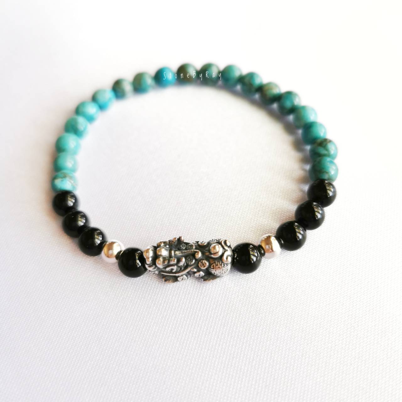 สร้อยข้อมือหินเทอร์ควอยส์,หินออนิคร้อยกับปี่เซียะเงินรมดำ Turquoise+Onyx