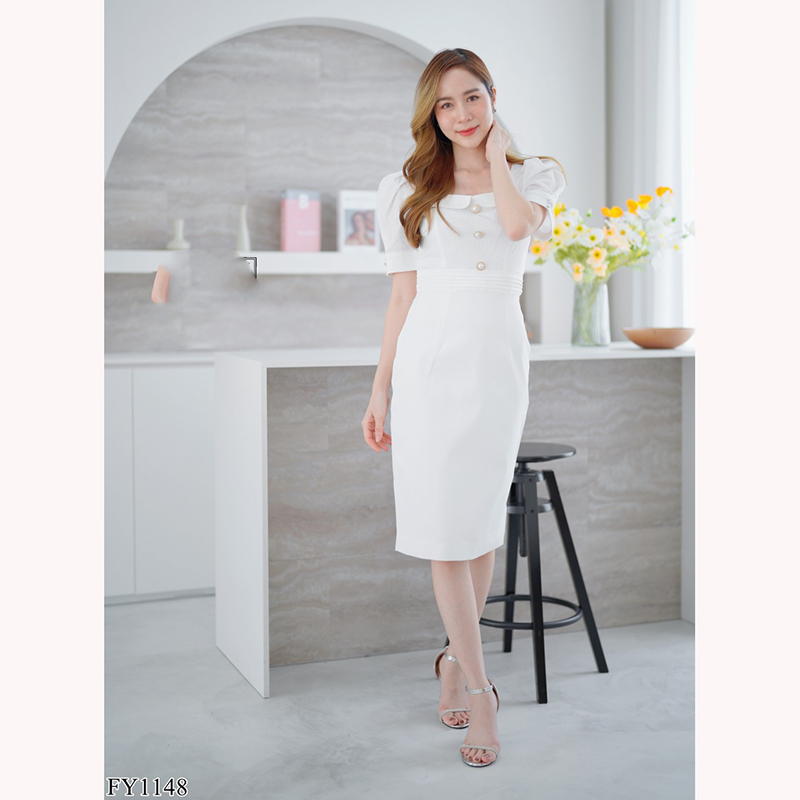 kudapy เดรสสั้นสีชมพู/สีขาว กระโปรงเข้ารูปมีกระดุมกลางอก