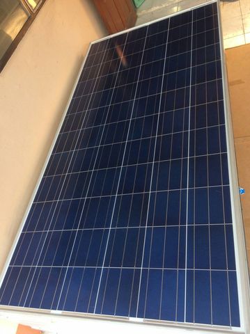 แผงโซล่าเซลล์ 300W (Poly crystalline)
