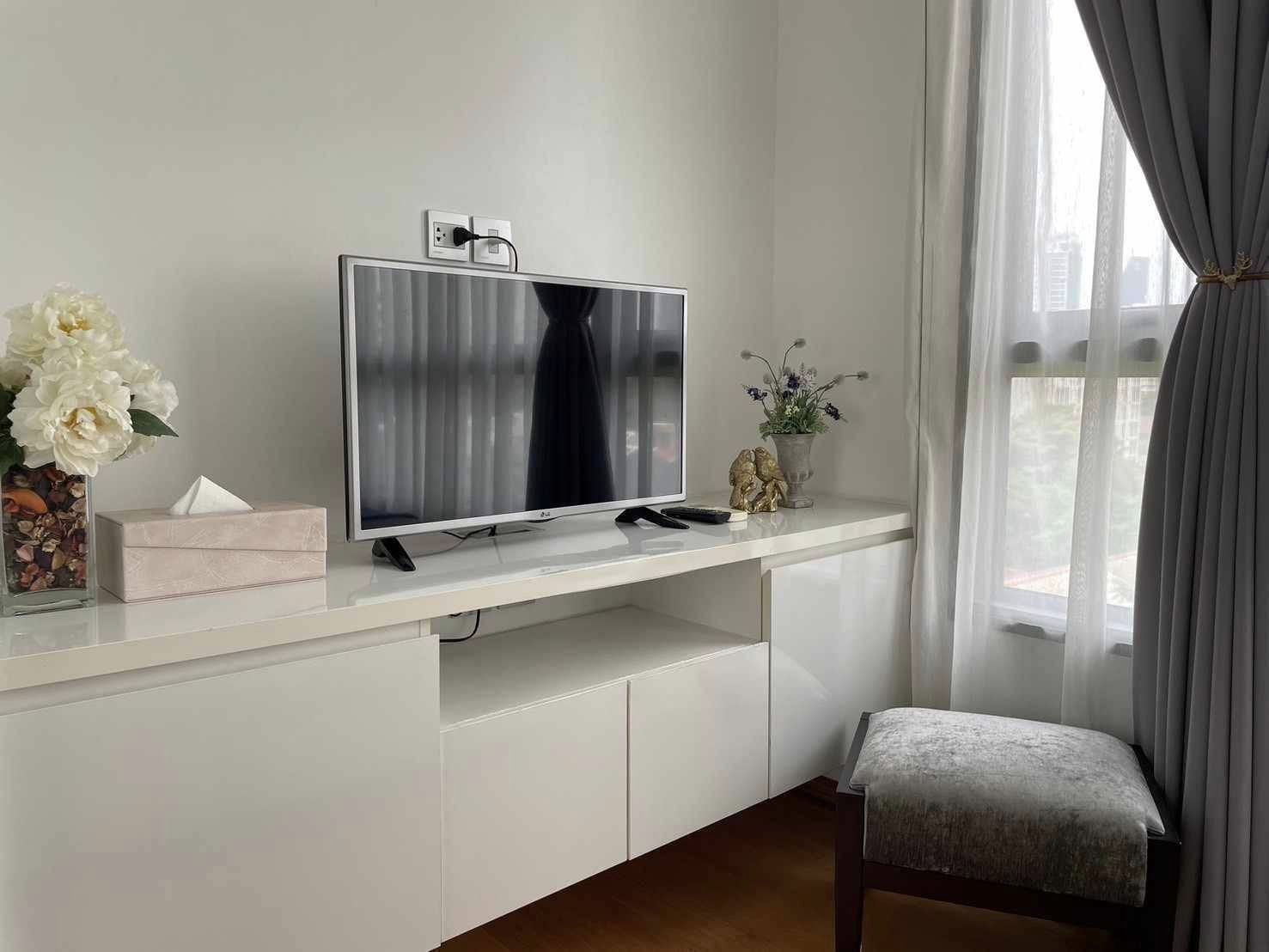 ปล่อยเช่าคอนโด H Sukhumvit 43 (เอช สุขุมวิท 43) - 2ห้องนอน 2ห้องน้ำ 1ห้องนั่งเล่น - ใกล้ BTS พร้อมพงษ์ - ขนาดห้อง 60 ตรม. ชั้น 8