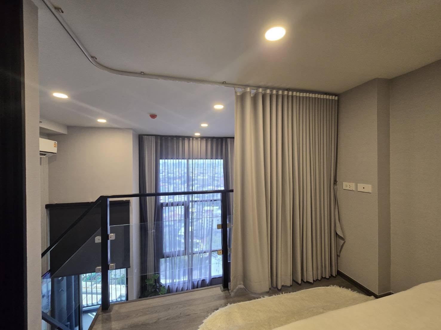 ปล่อยเช่า The Origin Ladprao - Bangkapi (ดิ ออริจิ้น ลาดพร้าว - บางกะปิ) - โซนพื้นที่ MRT บางกะปิ Duplex2ชั้น 1ห้องนอน 1ห้องน้ำ 1ห้องนั่งเล่น - ขนาดห้อง 35 ตรม. ชั้น 22 - ให้เช่า 21,000 ต่อเดือน