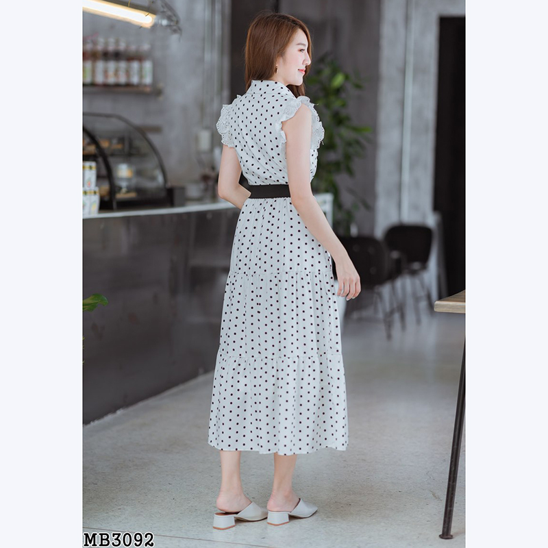 kudapy เดรสยาวสีขาว ลายจุดแขนระบายลูกไม้ใส่สบายสวยดูดี