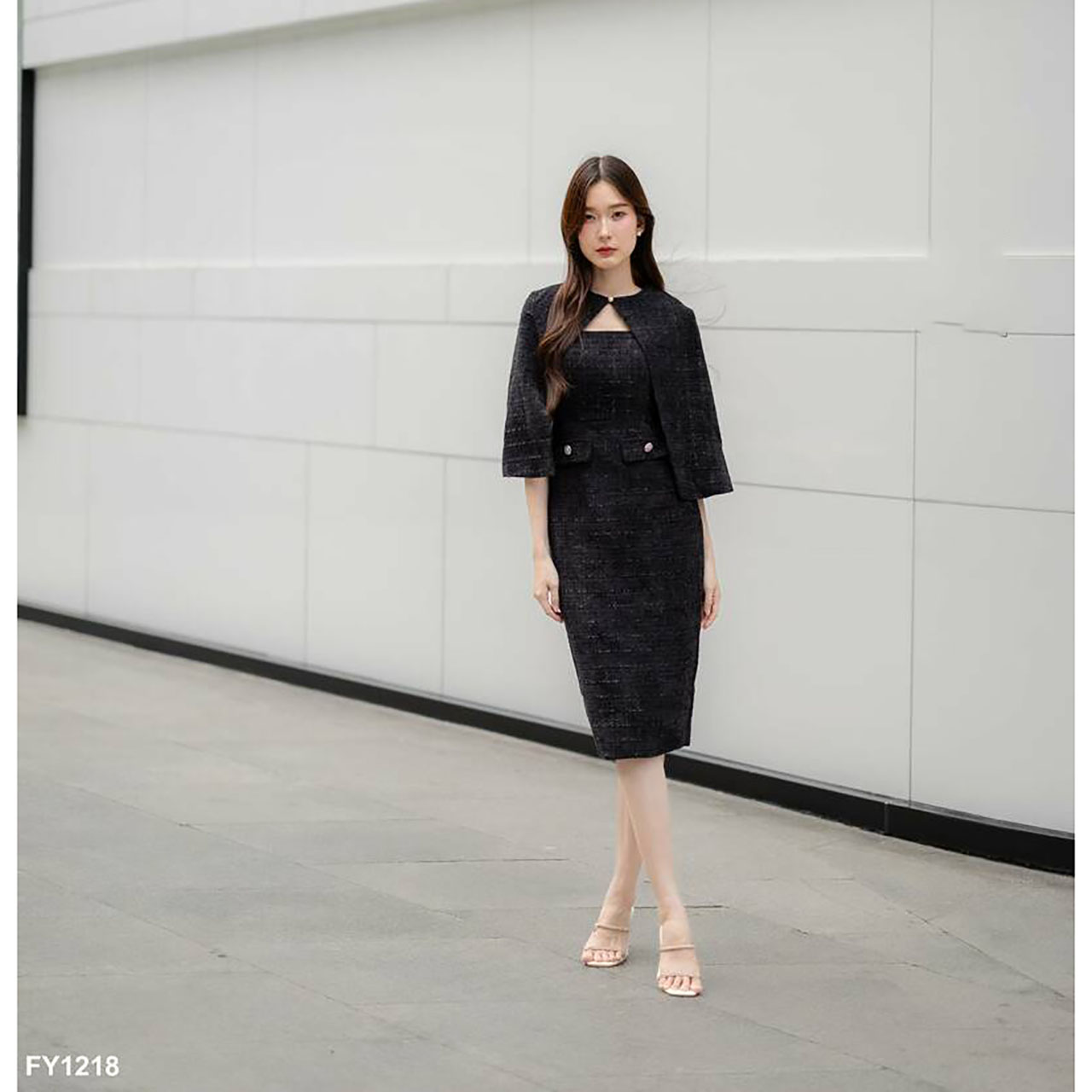 kudapy เดรสสั้น ผ้าทวิต ออกงานพร้อมเสื้อคลุมไหล่ ใส่สวย ดูดี