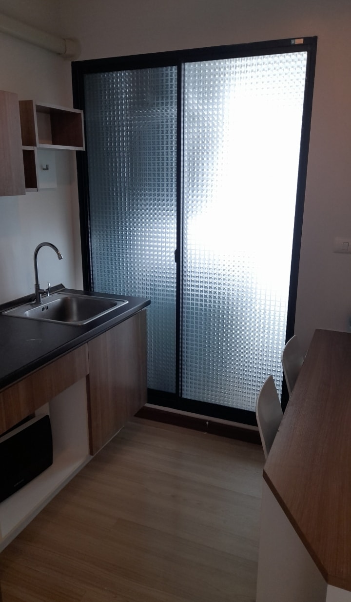 สนใจชมห้องติดต่อได้เลย Line ID: Smile-easy ปล่อยเช่าคอนโด J Condo Sathorn-Kanlapaphruek (เจ คอนโด สาทร-กัลปพฤกษ์) - 1ห้องนอน 1ห้องน้ำ 1ห้องนั่งเล่น - ขนาดห้อง 31 ตรม. ชั้น 6