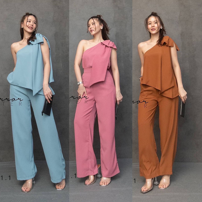 kudapy Setเสื้อแต่งโบว์ไหล่เฉียง+กางเกงขายาวสีชมพู/สีฟ้า/สีน้ำตาล ช่วงบนเป็นเสื้อตัวเก๋ เสื้อไหล่เดี่ยวแต่งโบว์ใหญ่ที่ไหล่ ช่วงล่างเป็นกางเกงแพทเทิร์นทรงกระบอก เอวด้านหลังยืดได้