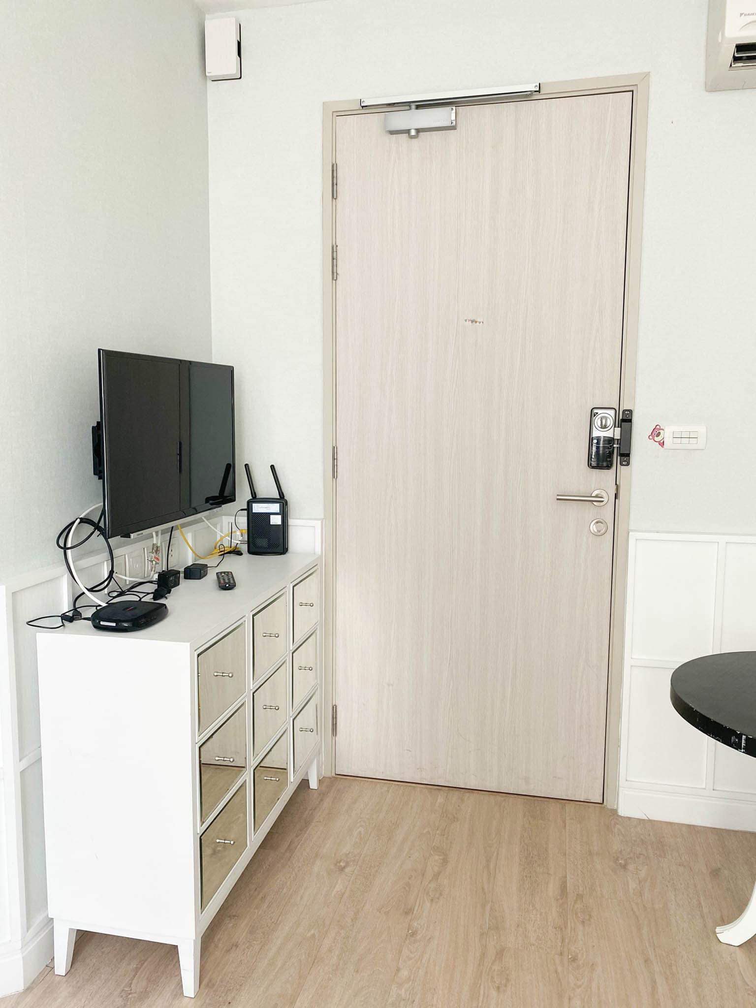 สนใจชมห้องติดต่อได้เลย Line ID: Smile-easy ปล่อยเช่าคอนโด IDEO Q Chula - Samyan (ไอดีโอ คิว จุฬา - สามย่าน) - Studio 1ห้องน้ำ - ใกล้ MRT สามย่าน / จุฬา - ขนาดห้อง 25 ตรม. ชั้น 12