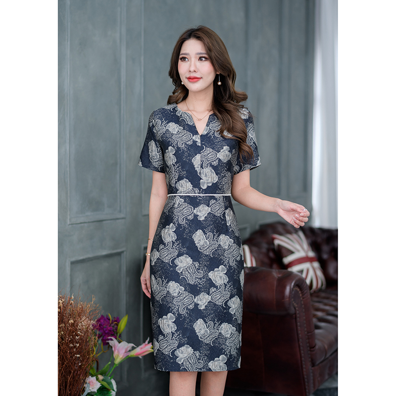 kudapy เดรสสั้นสีกรม/สีส้มเทา ผ้า jacquard ลายสวยมากๆ เนื้อผ้าดีไม่กระด้าง ดีเทลแต่งเอวด้วยลูกปัดสวยๆ มีซับในทั้งชุด ซิปหลัง