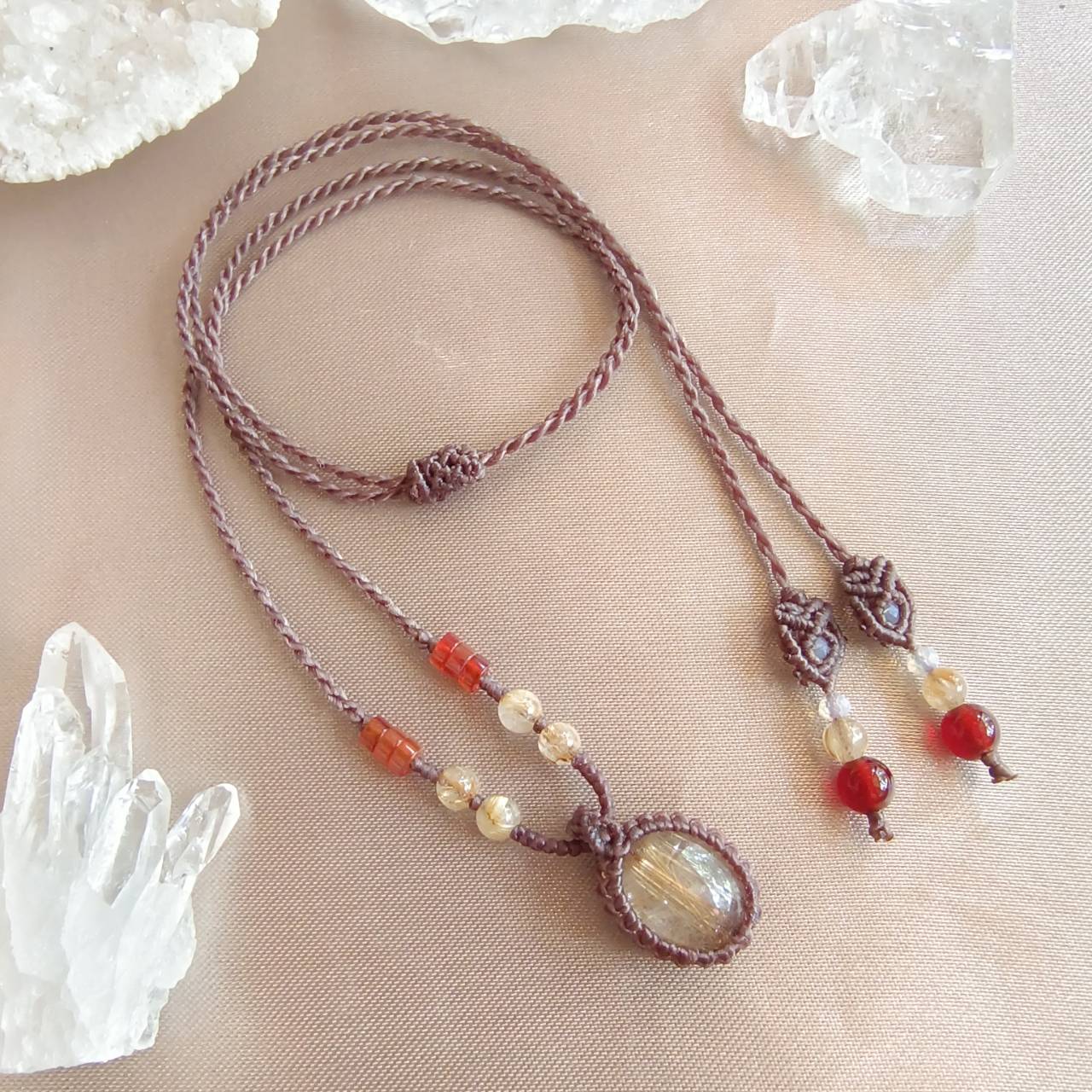 สร้อยคอเชือกถักจี้หินไหมทอง Rutilated Quartz