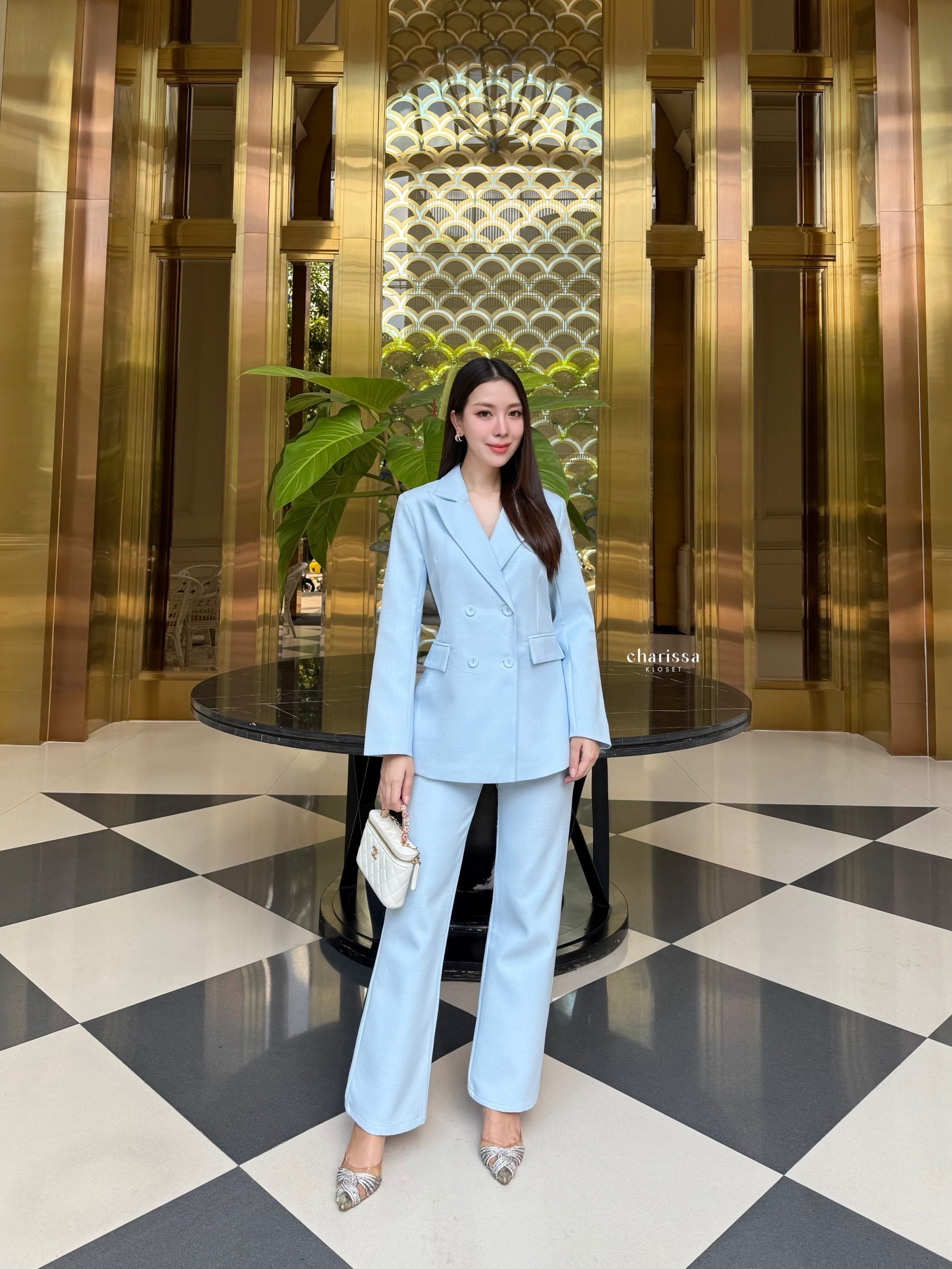 kudapy เซ็ทสูท ผ้าทอชนิดพิเศษ ยับยาก อัดกาวทั้งชุด เสื้อสูททรงทันสมัยออกออกแบบให้มีทรงยาวเข้ารูป