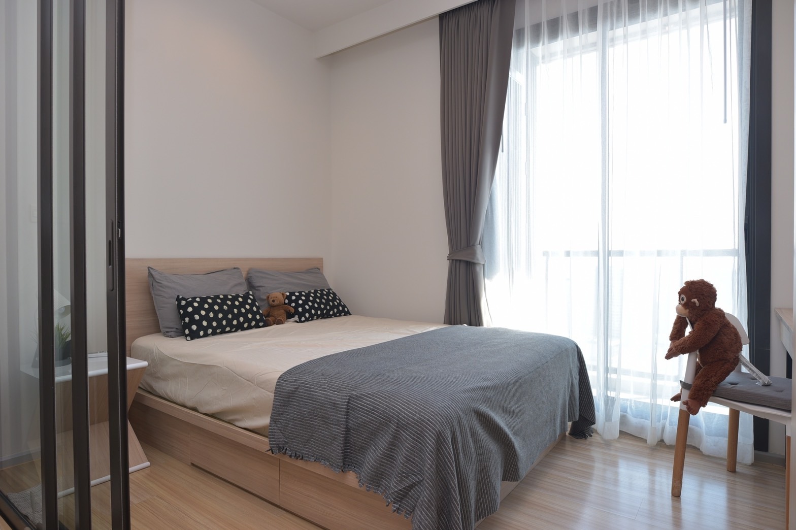 ให้เช่า M Jatujak (เอ็ม จตุจักร) ชั้น 29 เลี้ยงสัตว์ ได้ตกแต่งพร้อมอยู่