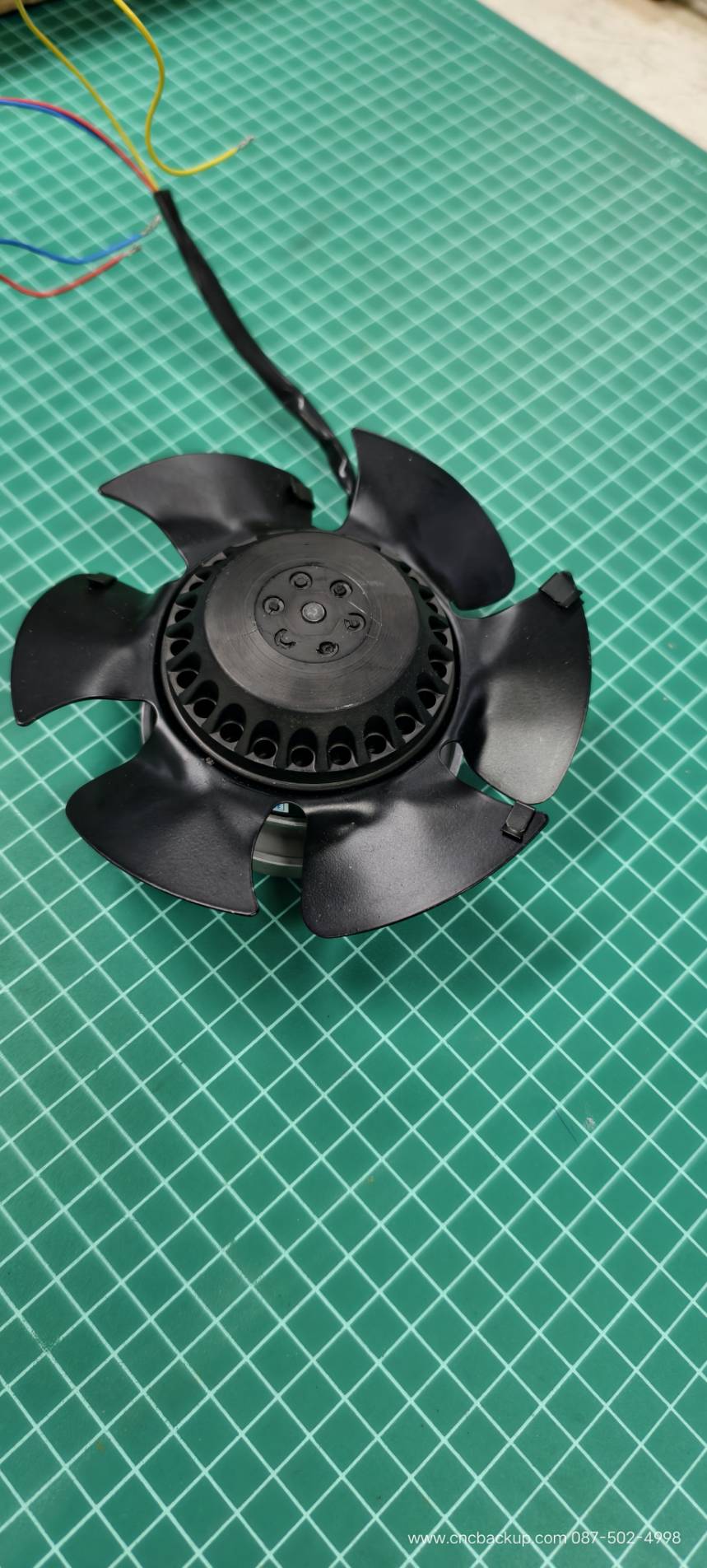 FANUC A90L-0001-0284/R SPINDLE FAN MOTOR