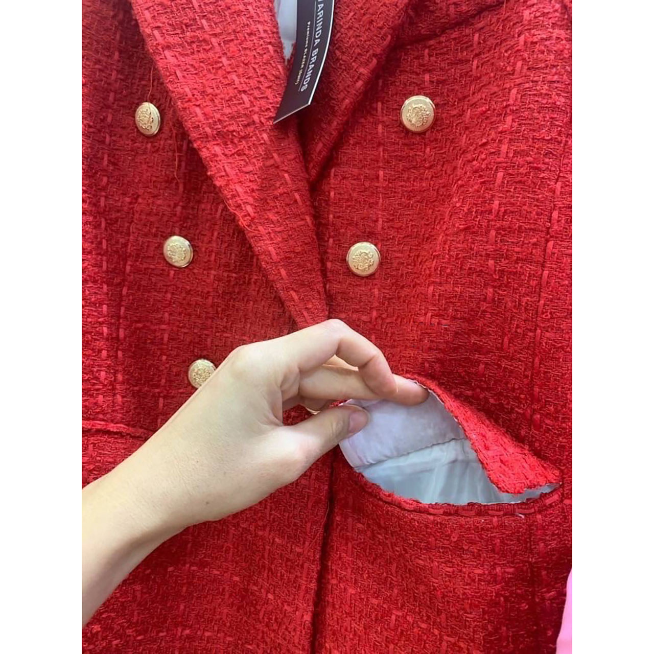 kudapy เสื้อสูทสีแดง เป็นทรง over size ซับในทั้งตัว กระเป๋าจริง ใส่ได้ทุกโอกาส