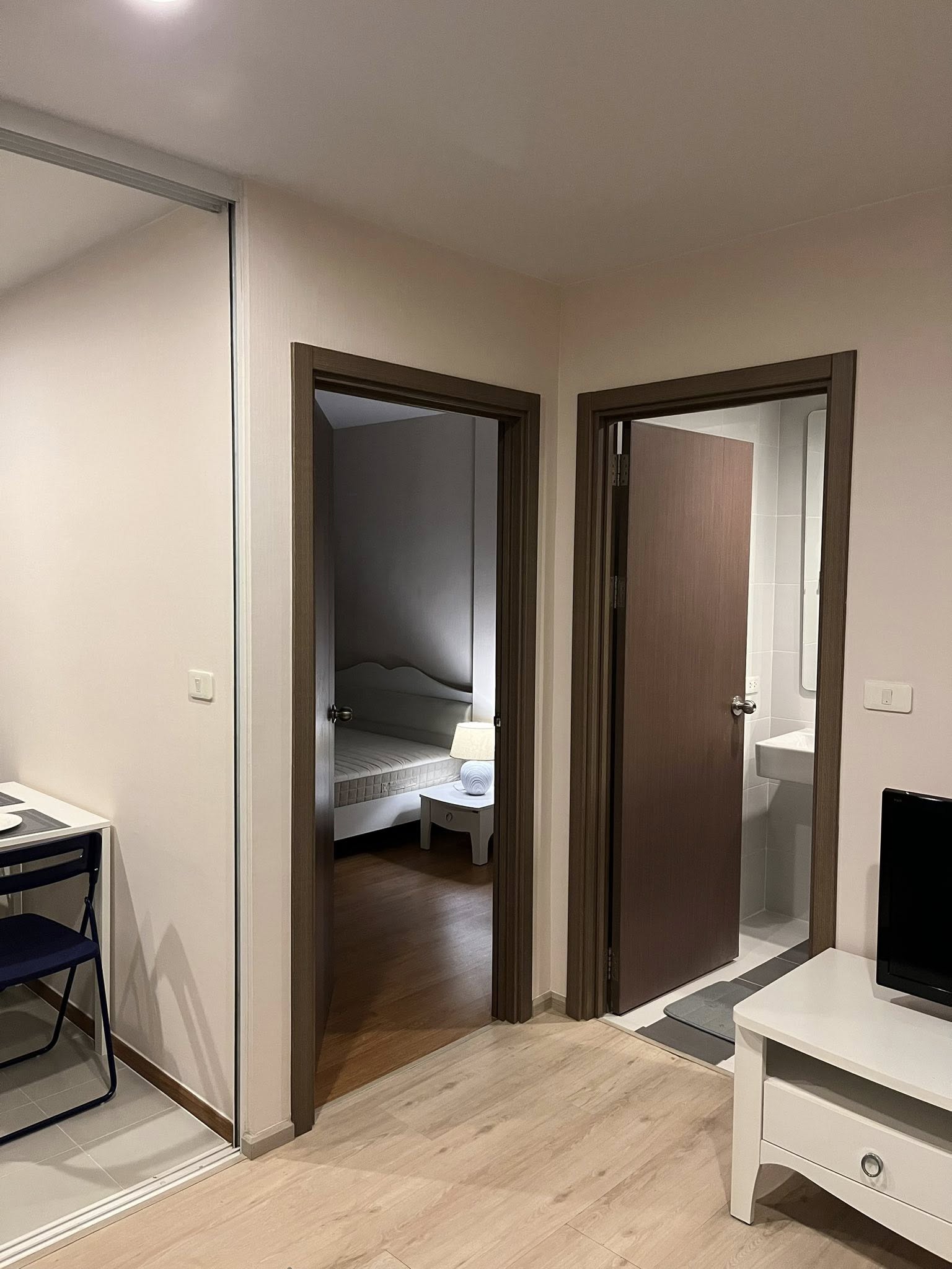 คอนโด The Base Sukhumvit 77 (เดอะ เบส สุขุมวิท 77) High Rise โซนพื้นที่ BTS อ่อนนุช ให้เช่าห้องแบบ 1ห้องนอน 1ห้องน้ำ 1ครัวปิด ขนาดห้อง 30 ตรม. ชั้น 12A ตึกB