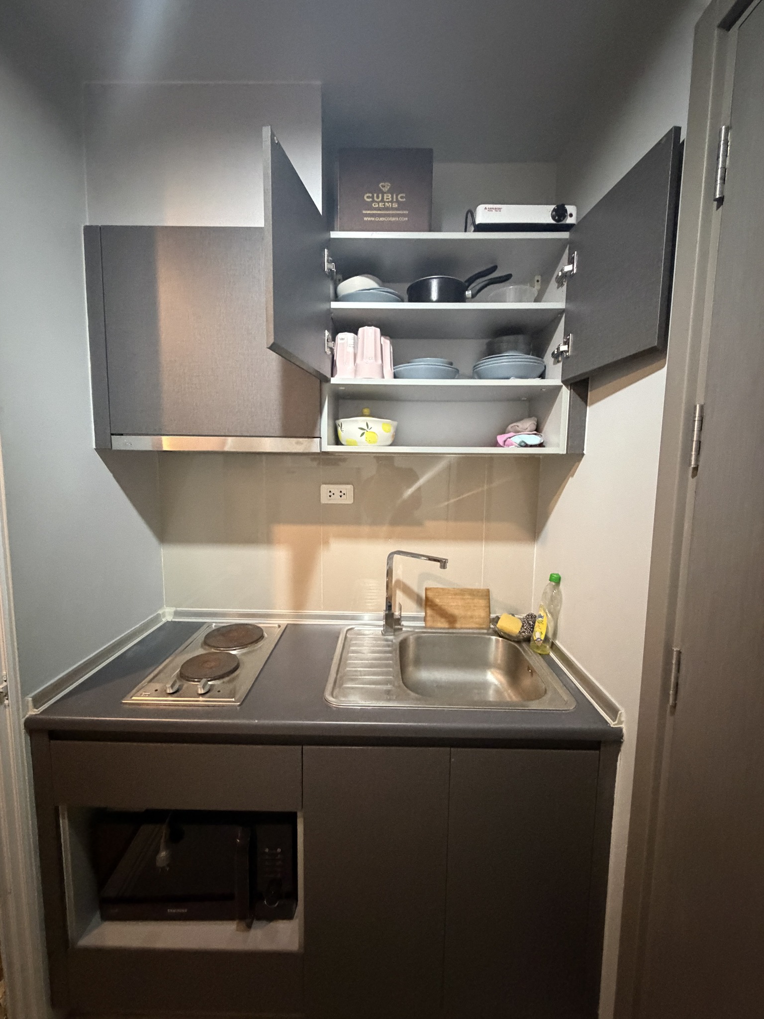 ให้เช่าคอนโด The Base Rama 9 - Ramkhamhaeng (เดอะ เบส พระราม 9 - รามคำแหง) 1ห้องนอน / 1ห้องน้ำ ขนาด 26 ตรม. ชั้น 22 ค่าเช่า 9,500 ต่อเดือน รถไฟฟ้า ARL รามคำแหง