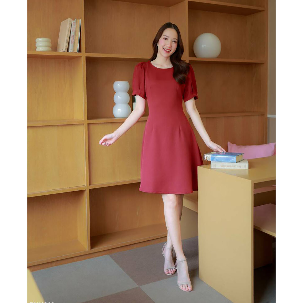 kudapy เดรสสั้นสีแดง/สีกรม/สีชมพู แขนตุ๊กตาคอกลม ผ้าใส่สบาย