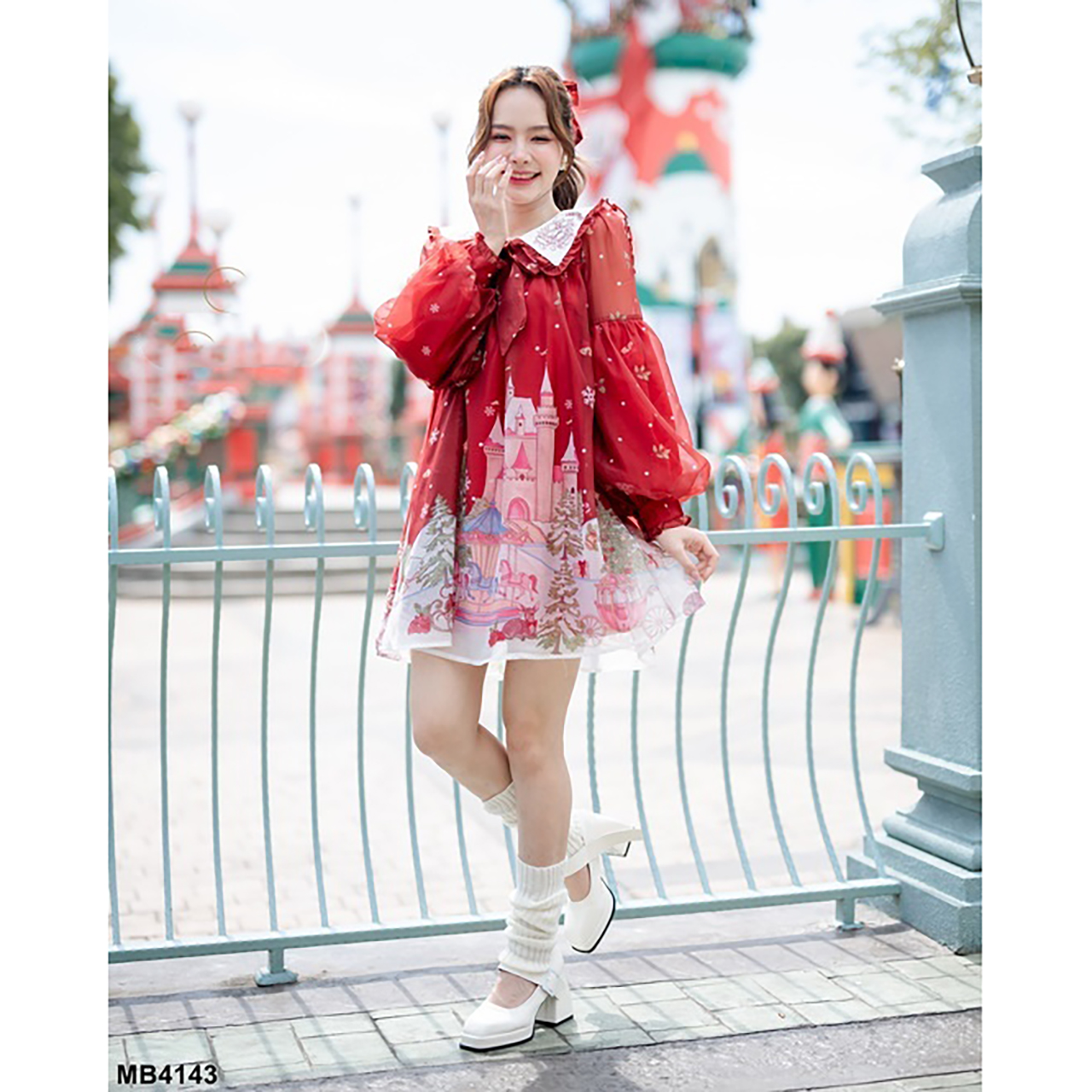 kudapy เดรสสั้นสัแดง collection คริสมาตส์ 1 มาคู่กับกางเกงสั้น สวยดูดี