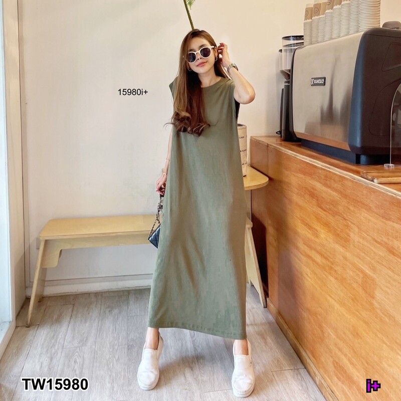 kudapy Dress เดรสแขนกุด สีดำ น้ำตาล เขียวอ่อน เขียวขี้ม้า ทรงปล่อย แอบเพิ่มกิมมิคแต่งกระเป๋าล้วงข้างทั้ง 2 ข้าง