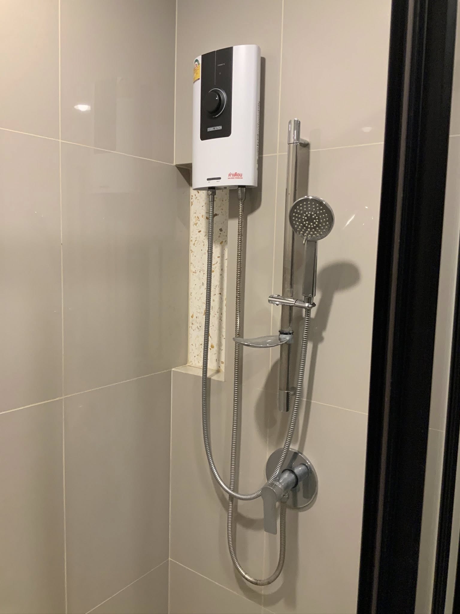 ให้เช่าคอนโด XT Huaikhwang (เอกซ์ที ห้วยขวาง) High Rise โซนพื้นที่ MRT ห้วยขวาง ห้องแบบ 1ห้องนอน 1ห้องน้ำ ขนาดห้อง 30 ตรม. ชั้น 7 ตึก B